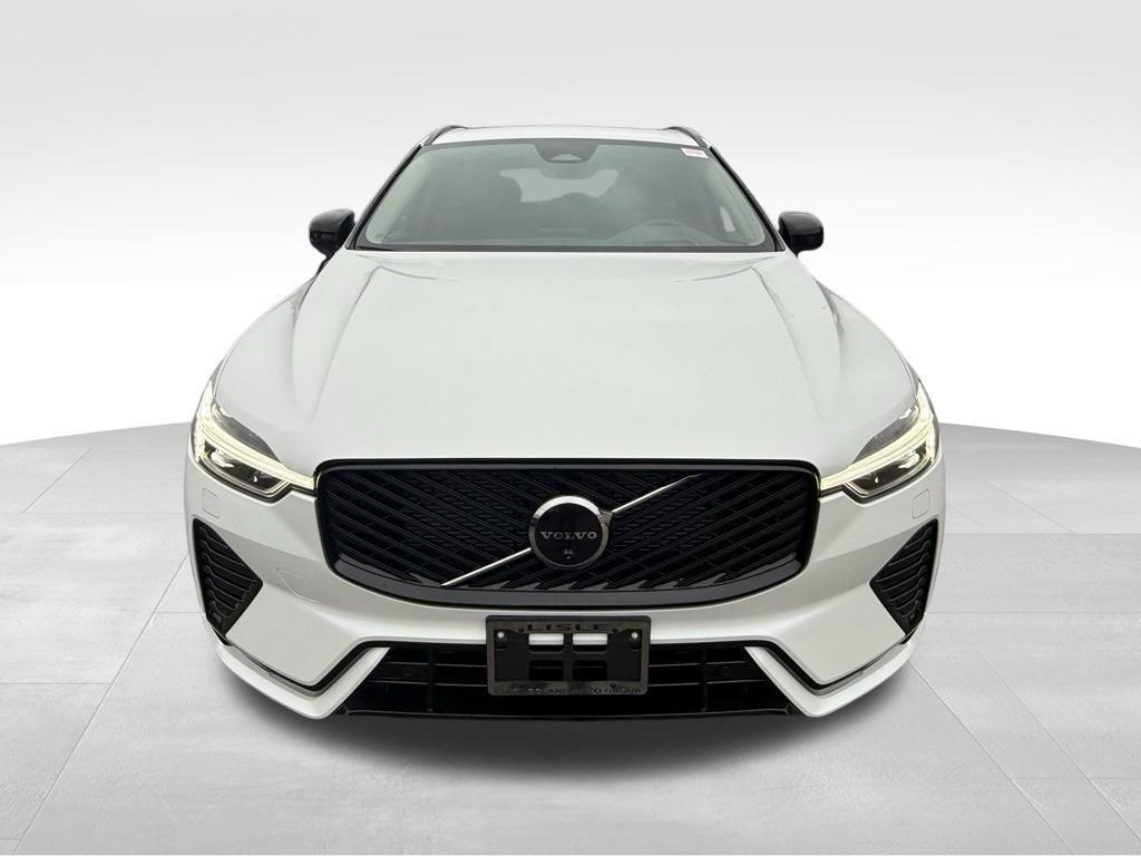 new 2026 Volvo XC60 car, priced at $61,525
