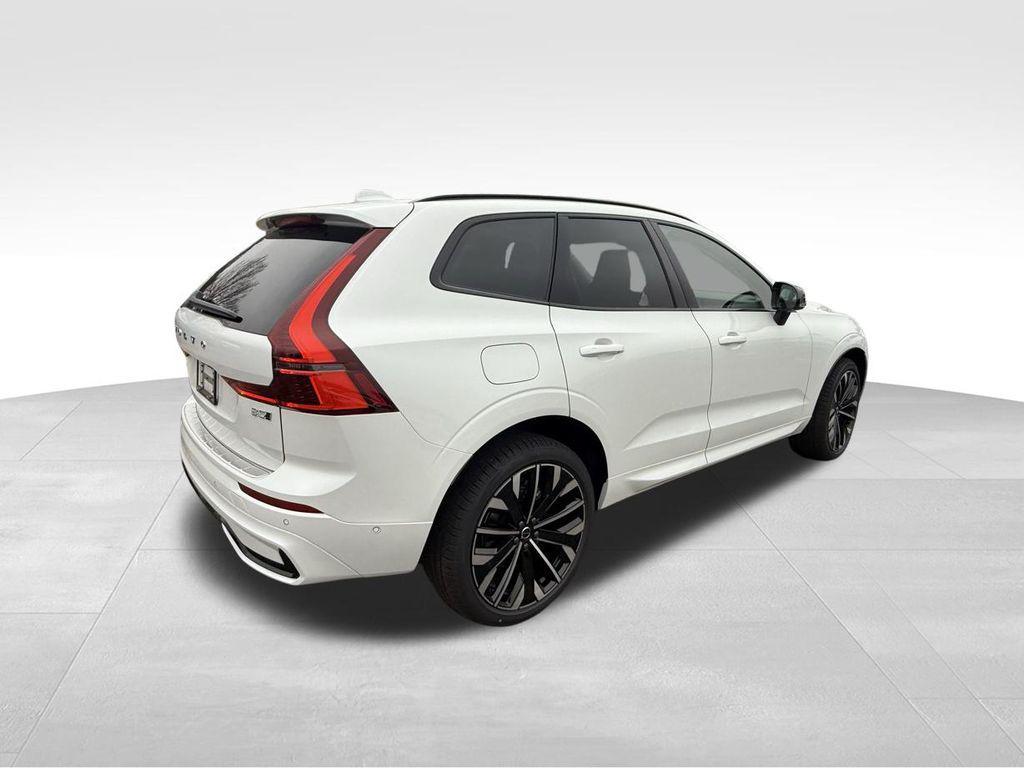 new 2026 Volvo XC60 car, priced at $61,525
