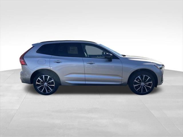 new 2025 Volvo XC60 car, priced at $54,225