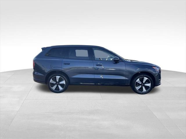 new 2025 Volvo EX90 car, priced at $82,090