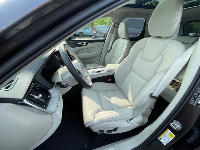 new 2025 Volvo XC60 car, priced at $59,400