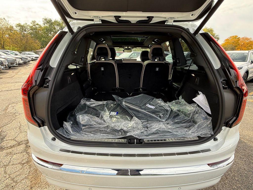 new 2026 Volvo XC90 car, priced at $71,825