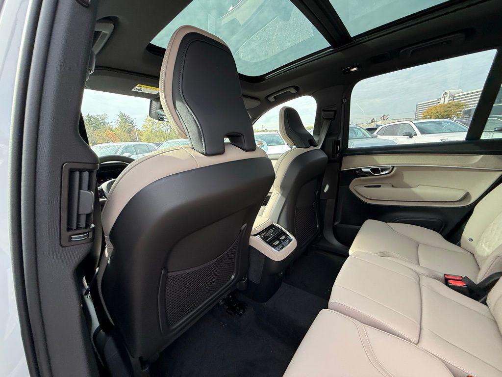 new 2026 Volvo XC90 car, priced at $71,825