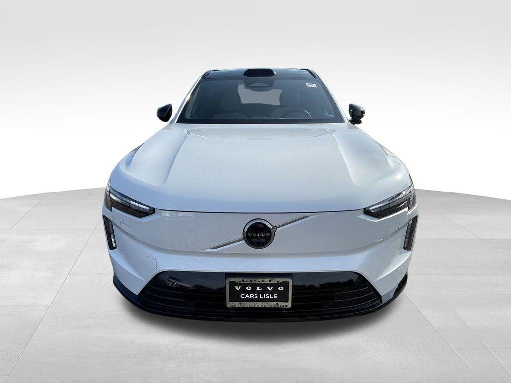 new 2025 Volvo EX90 car, priced at $84,312