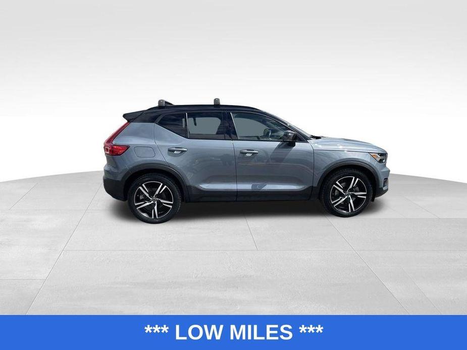 used 2020 Volvo XC40 car, priced at $26,998