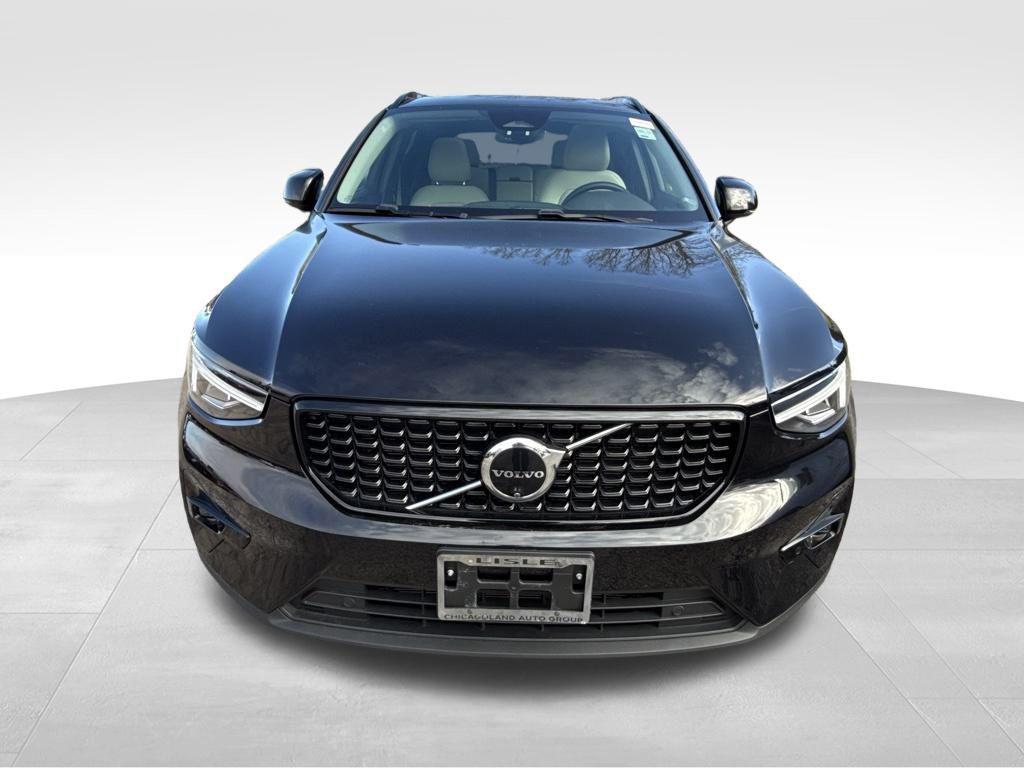 used 2024 Volvo XC40 car, priced at $33,298