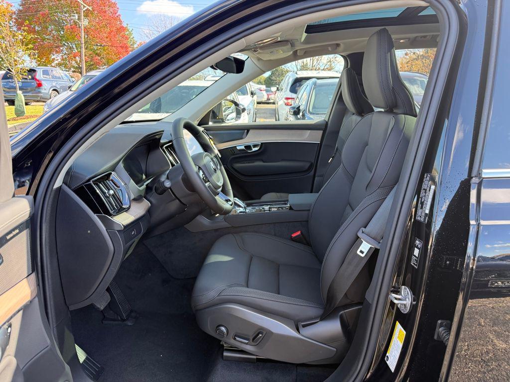 new 2026 Volvo XC90 car, priced at $71,825