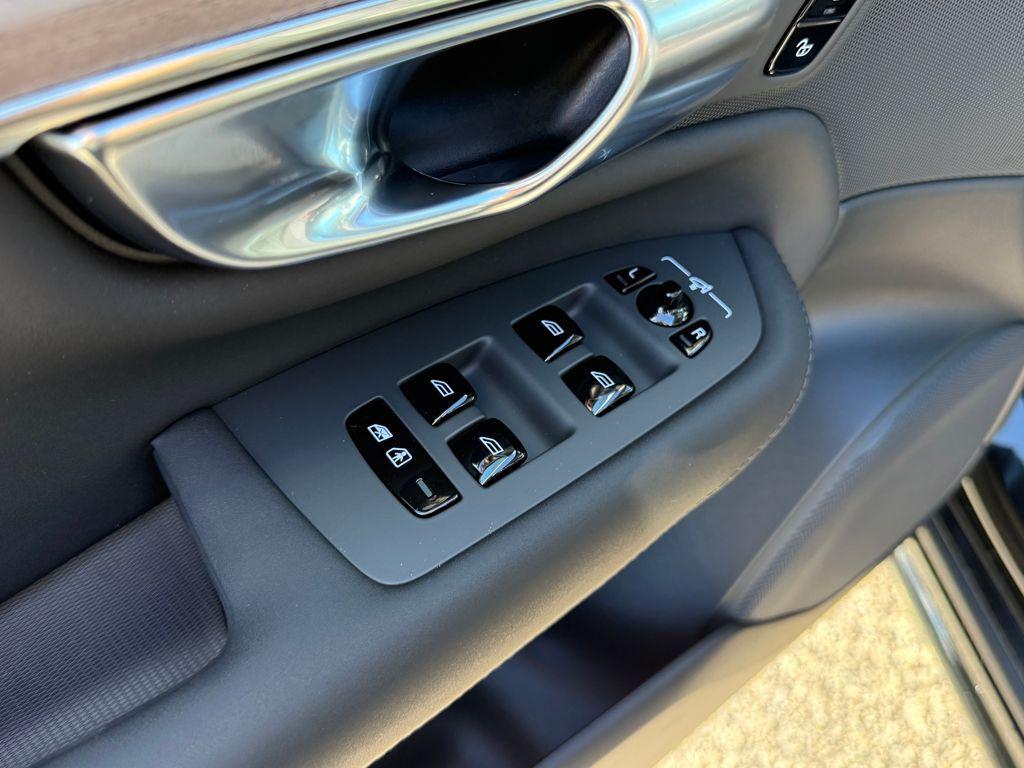 new 2026 Volvo XC90 car, priced at $71,825