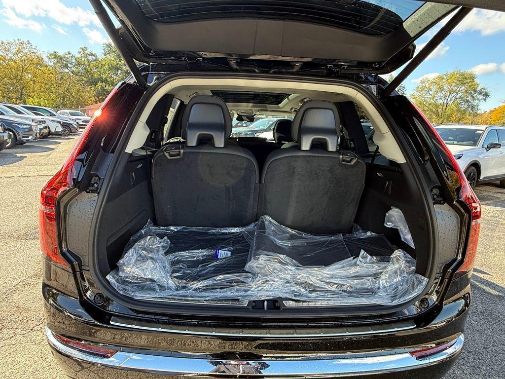 new 2026 Volvo XC90 car, priced at $71,825