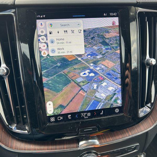 used 2023 Volvo XC60 Recharge Plug-In Hybrid car, priced at $39,989