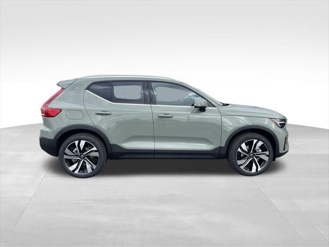 new 2025 Volvo XC40 car, priced at $50,500