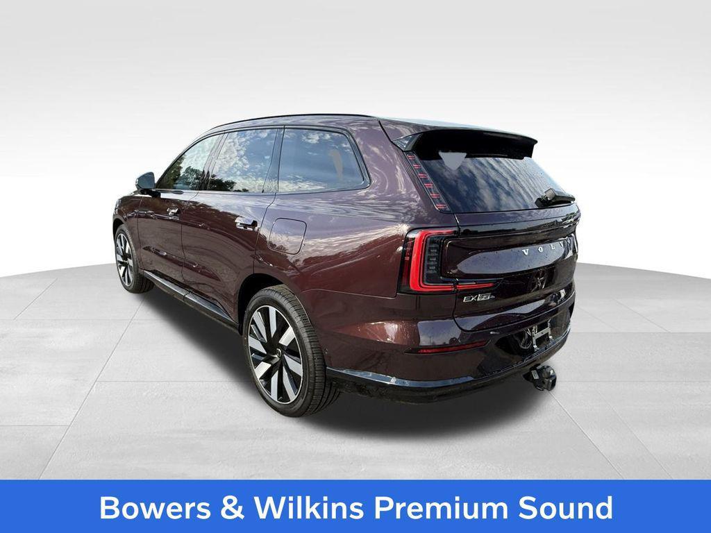new 2025 Volvo EX90 car, priced at $85,117