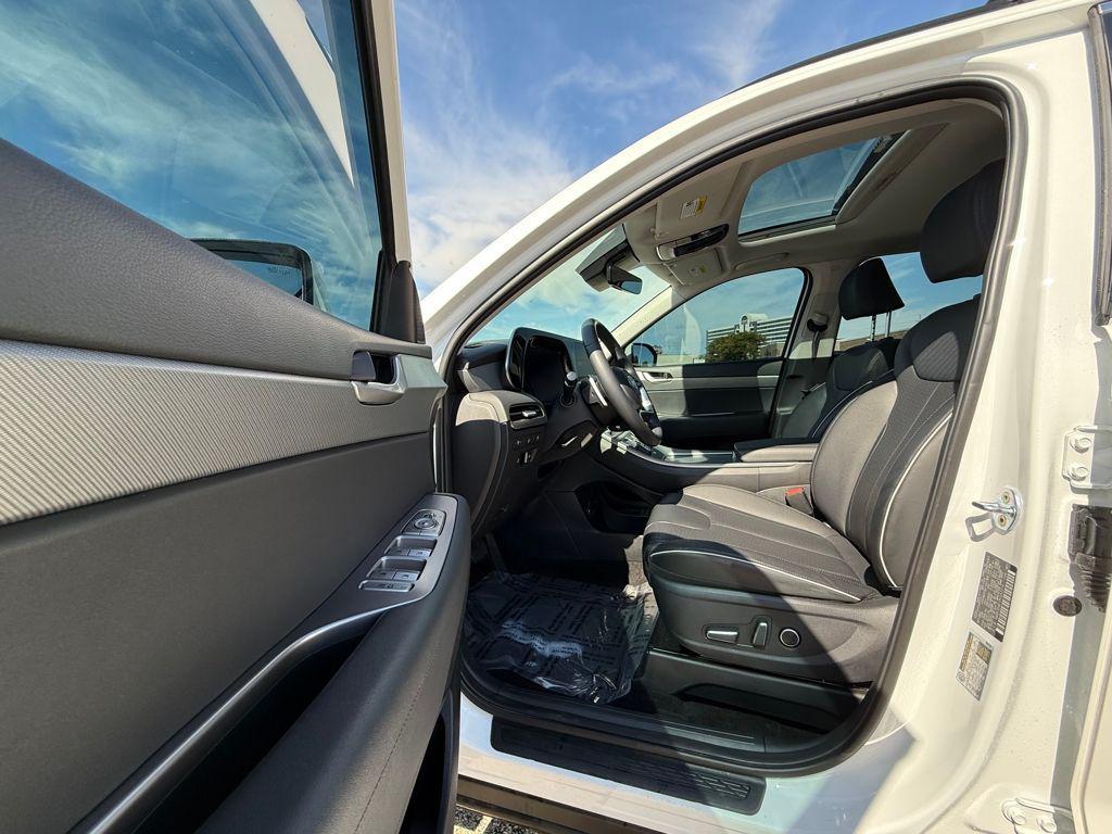 used 2023 Hyundai Palisade car, priced at $33,803