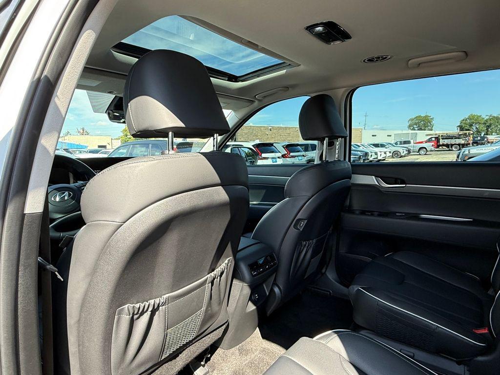 used 2023 Hyundai Palisade car, priced at $33,803