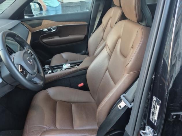 used 2024 Volvo XC90 Recharge Plug-In Hybrid car, priced at $48,899