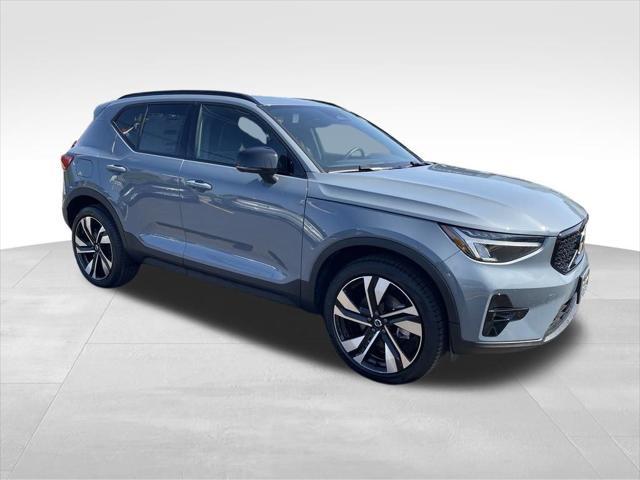 used 2023 Volvo XC40 car, priced at $35,700