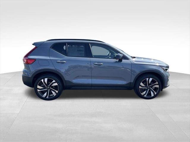 used 2023 Volvo XC40 car, priced at $35,700