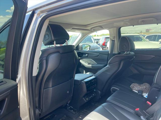 used 2022 Acura MDX car, priced at $42,750