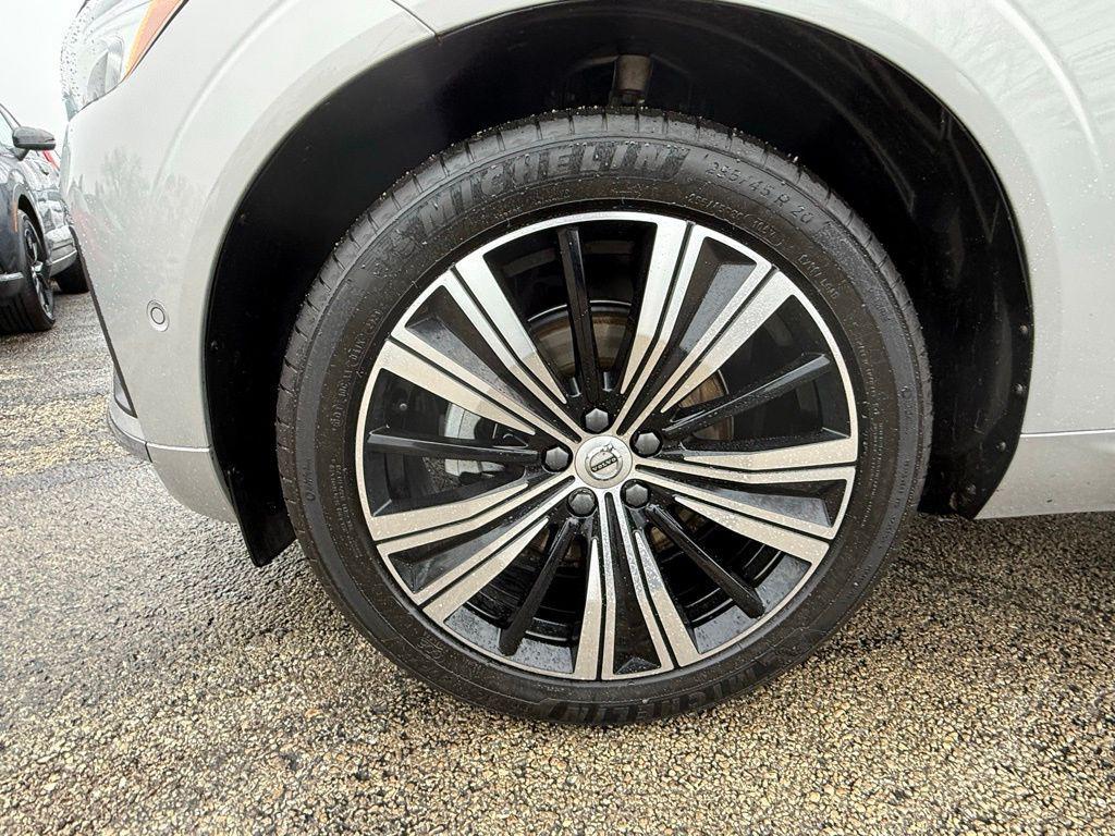 used 2023 Volvo XC60 car, priced at $32,499