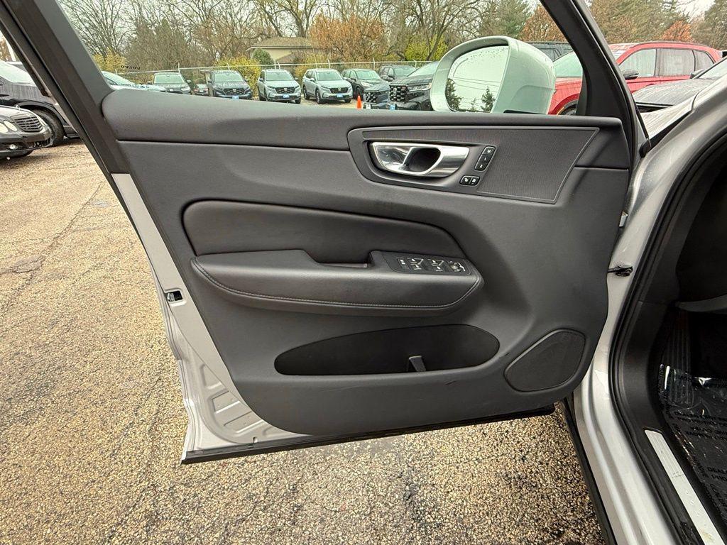used 2023 Volvo XC60 car, priced at $32,499