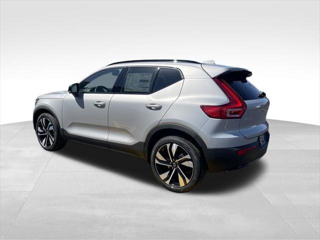 new 2024 Volvo XC40 car, priced at $44,425