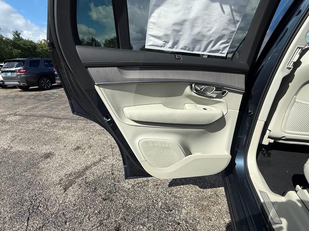 new 2026 Volvo XC90 car, priced at $72,575