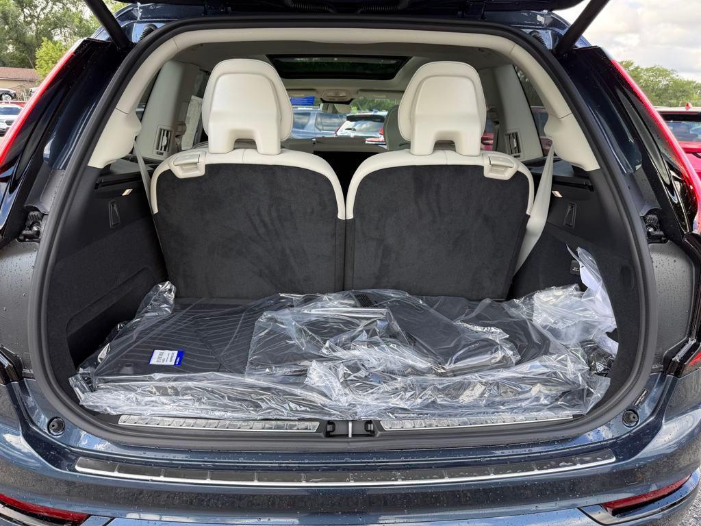 new 2026 Volvo XC90 car, priced at $72,575