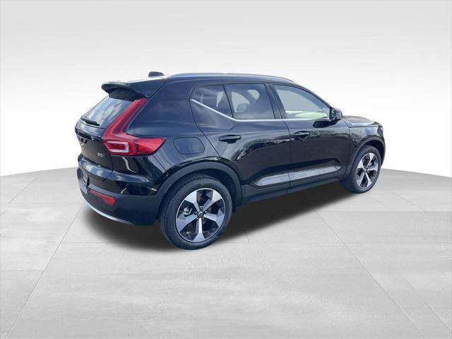 new 2025 Volvo XC40 car, priced at $46,815