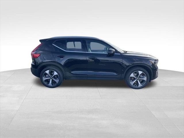 new 2025 Volvo XC40 car, priced at $46,815