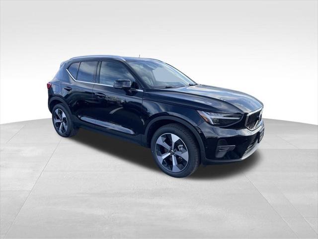 new 2025 Volvo XC40 car, priced at $46,815