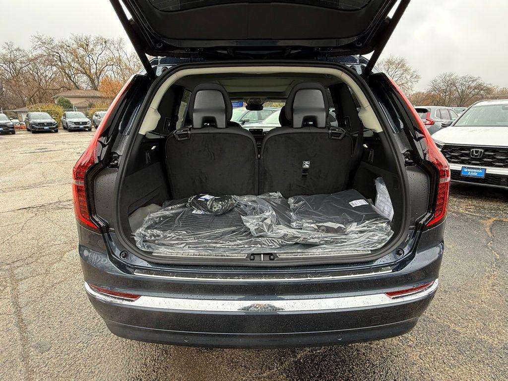 new 2026 Volvo XC90 car, priced at $71,485