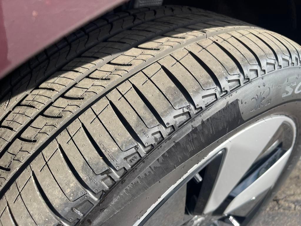 new 2025 Volvo EX90 car, priced at $83,059