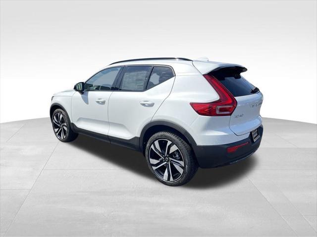 new 2025 Volvo XC40 car, priced at $49,820