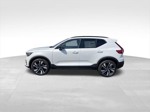 new 2025 Volvo XC40 car, priced at $49,820