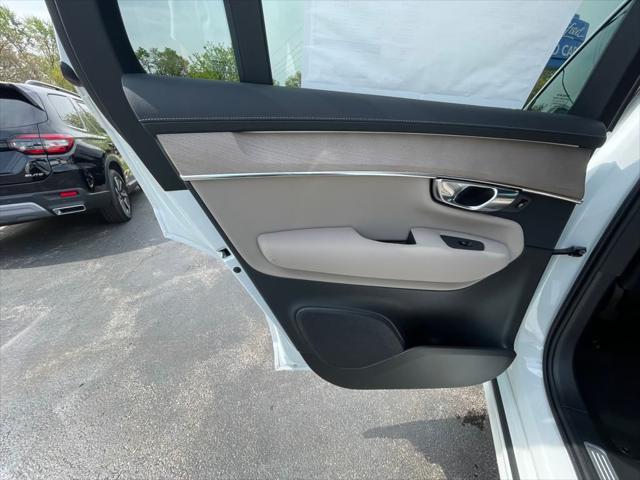 new 2025 Volvo XC90 car, priced at $59,545