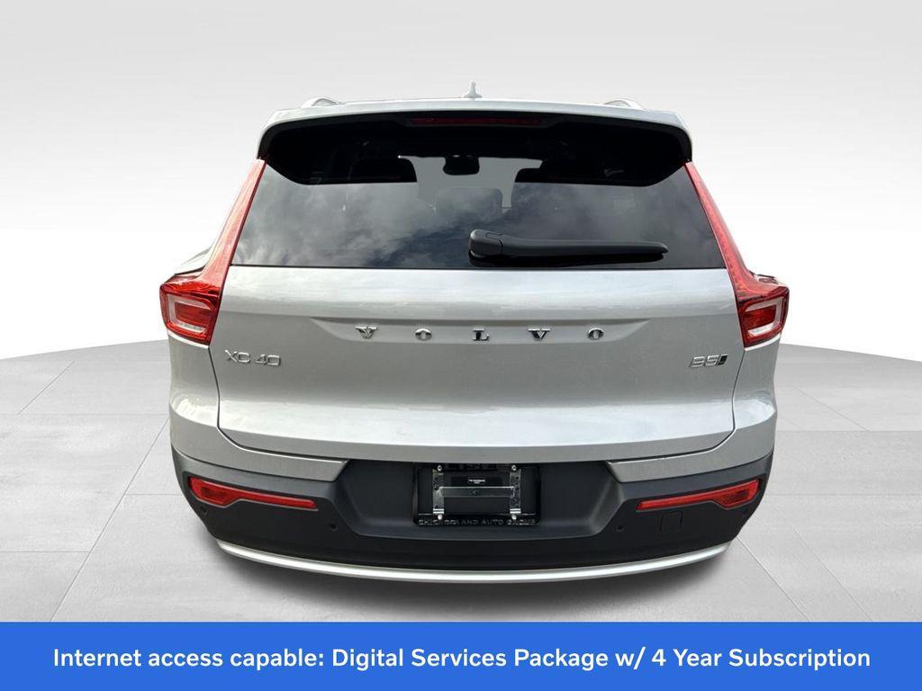 used 2025 Volvo XC40 car, priced at $32,425