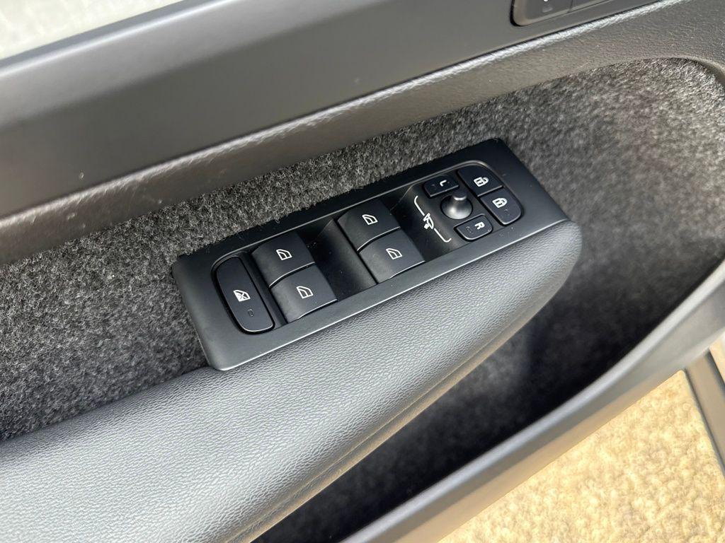 used 2025 Volvo XC40 car, priced at $32,898