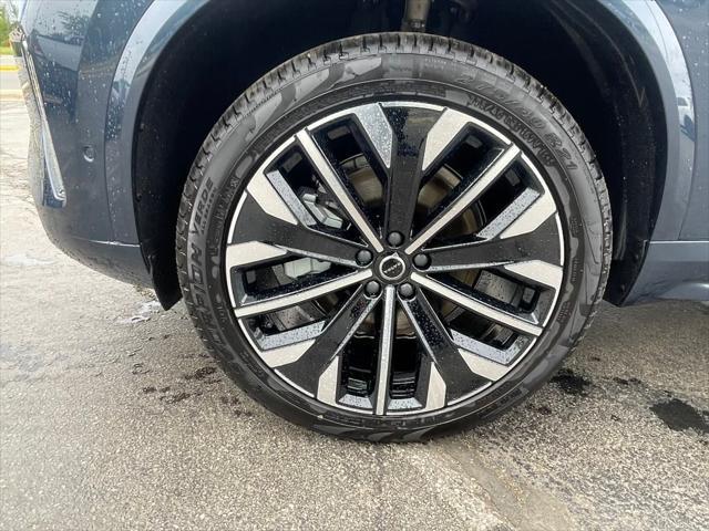new 2025 Volvo XC90 car, priced at $68,155