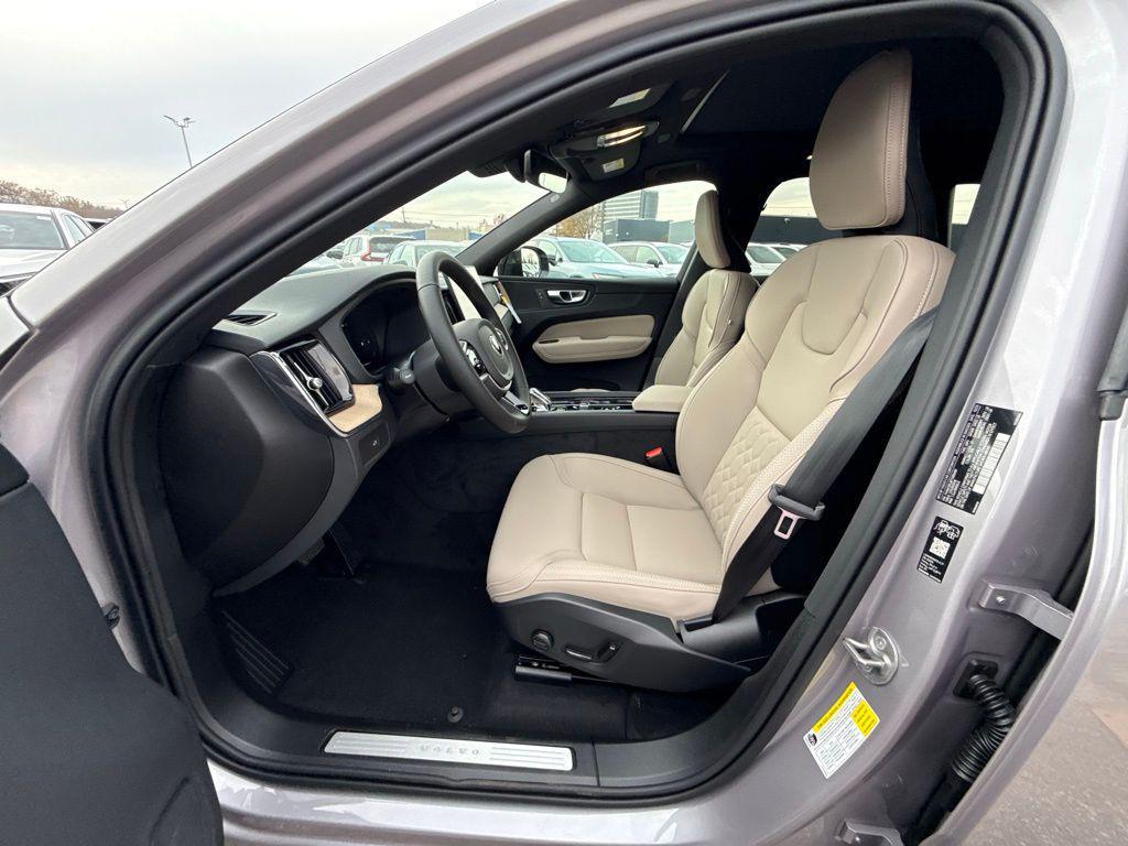new 2026 Volvo XC60 car, priced at $47,995