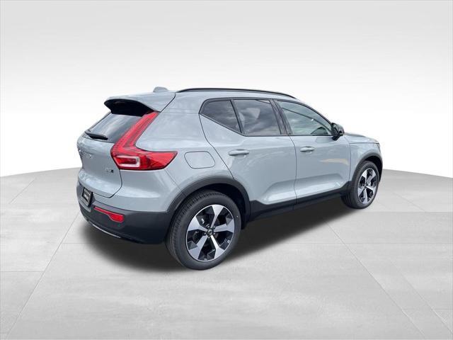 new 2025 Volvo XC40 car, priced at $46,315