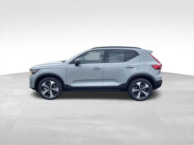 new 2025 Volvo XC40 car, priced at $46,315