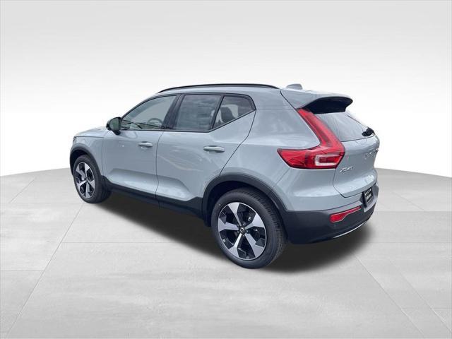 new 2025 Volvo XC40 car, priced at $46,315