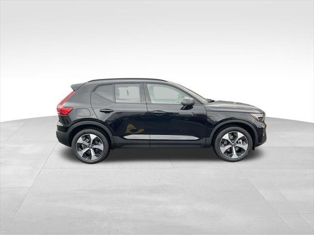 new 2025 Volvo XC40 car, priced at $46,815