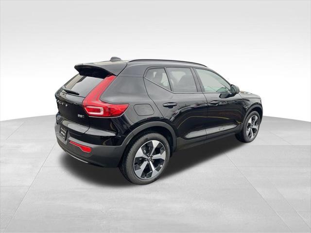 new 2025 Volvo XC40 car, priced at $46,815