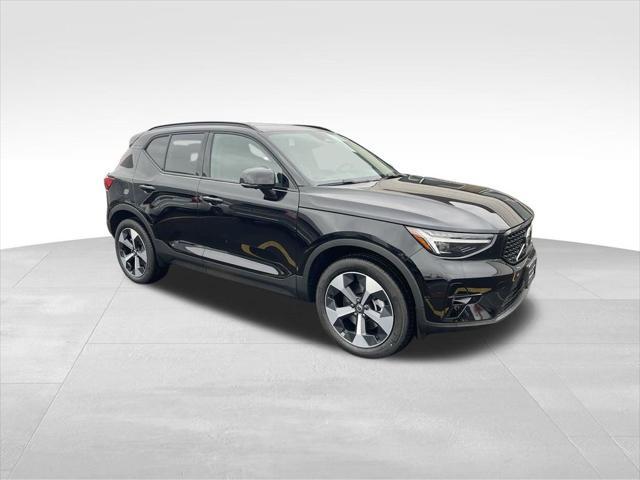 new 2025 Volvo XC40 car, priced at $46,815