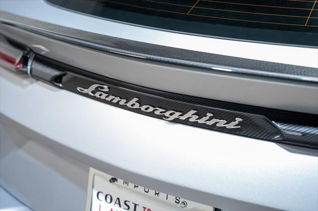used 2024 Lamborghini Urus car, priced at $309,990