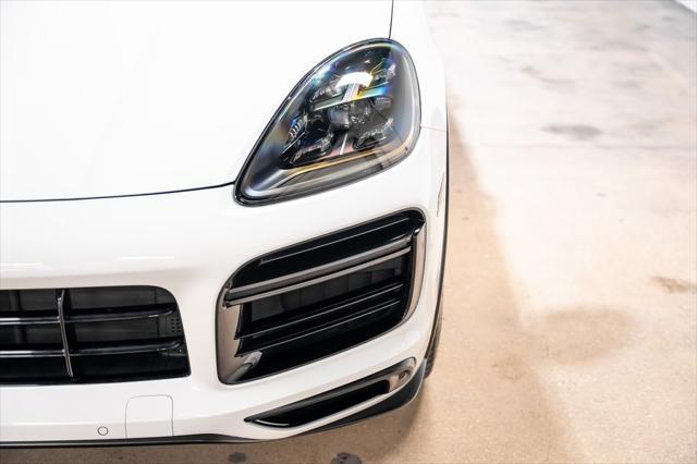 used 2022 Porsche Cayenne E-Hybrid car, priced at $119,990