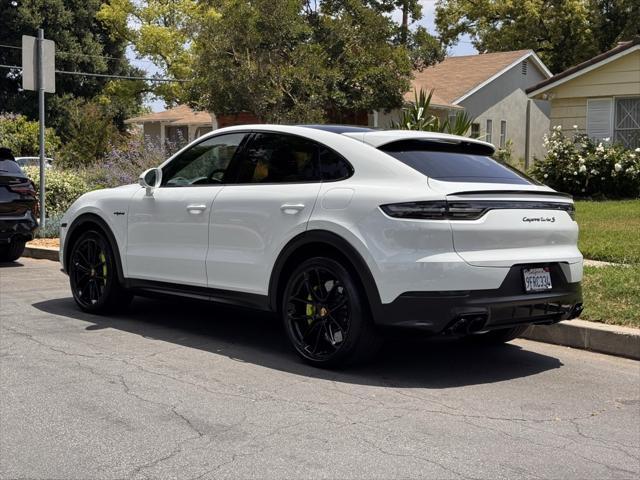 used 2022 Porsche Cayenne E-Hybrid car