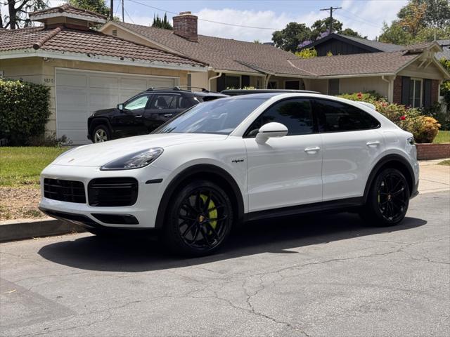 used 2022 Porsche Cayenne E-Hybrid car