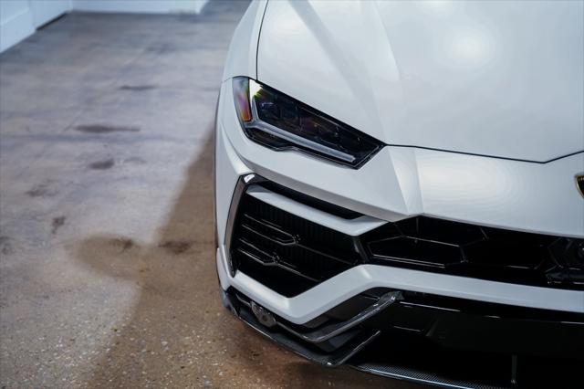 used 2022 Lamborghini Urus car, priced at $231,990